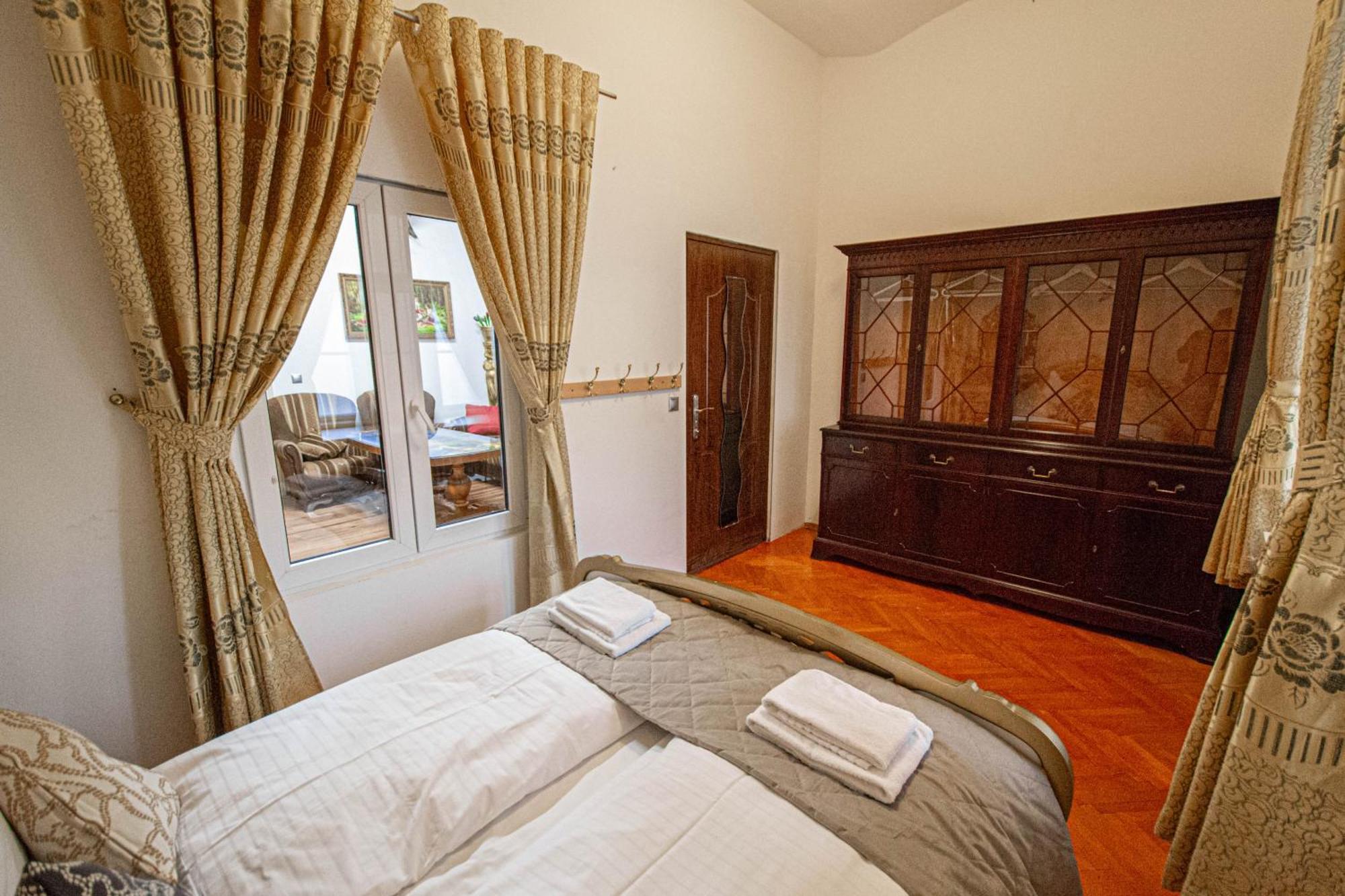 The Grand Royal 3Bdr Heart Of Old Town Apartment Praha Bagian luar foto